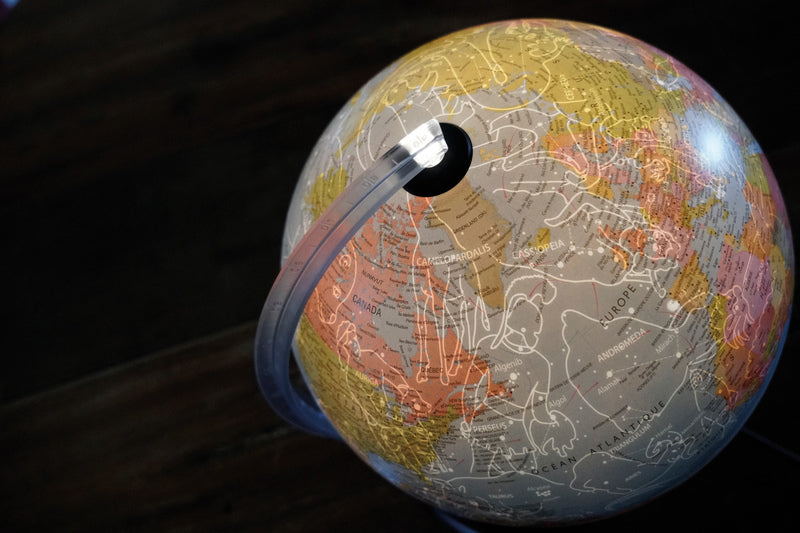 Atmosphere NR-0331H2ND-NL H24 Geographical Globe 30 cm Dutch Language
