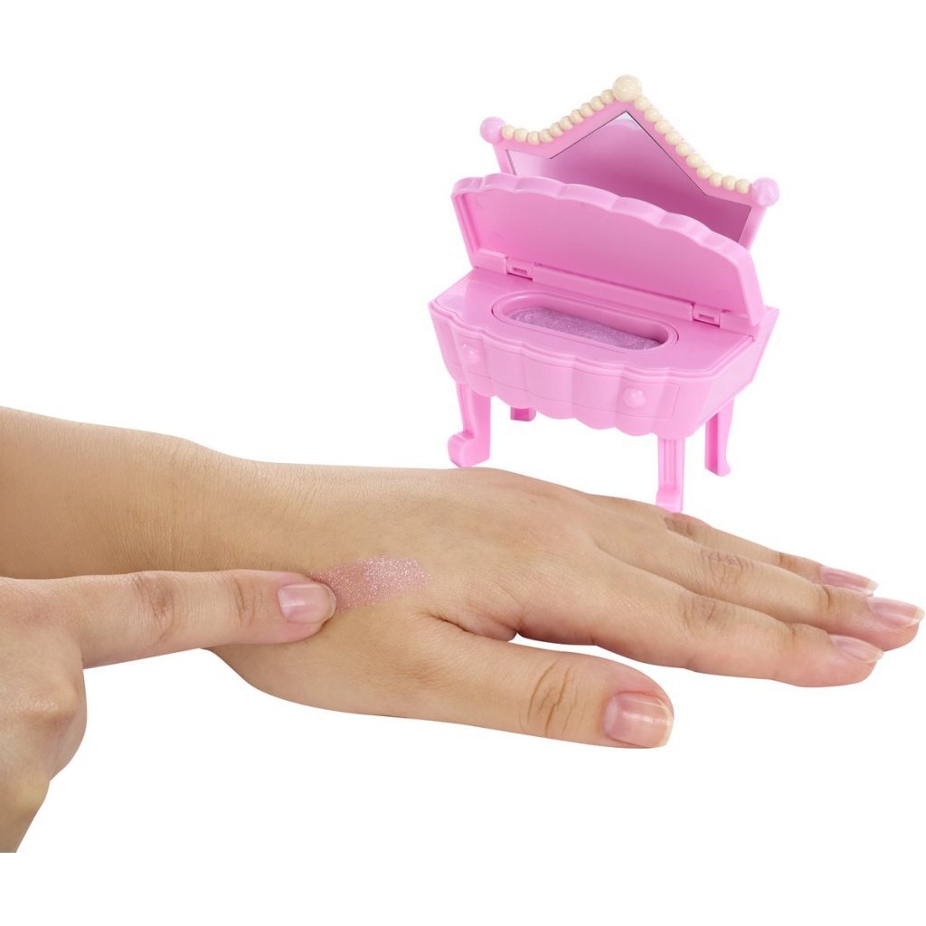 Yummiland Beauty Bag Playset Cupcake Lipgloss Doll with Accessories