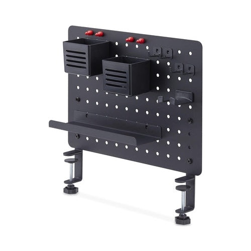 StarTech.com Clamp-On Pegboard with Accessories, 16.5 x 12.5in (42 x 32cm) (1612B-DESK-PEGBOARD) afbeelding 1