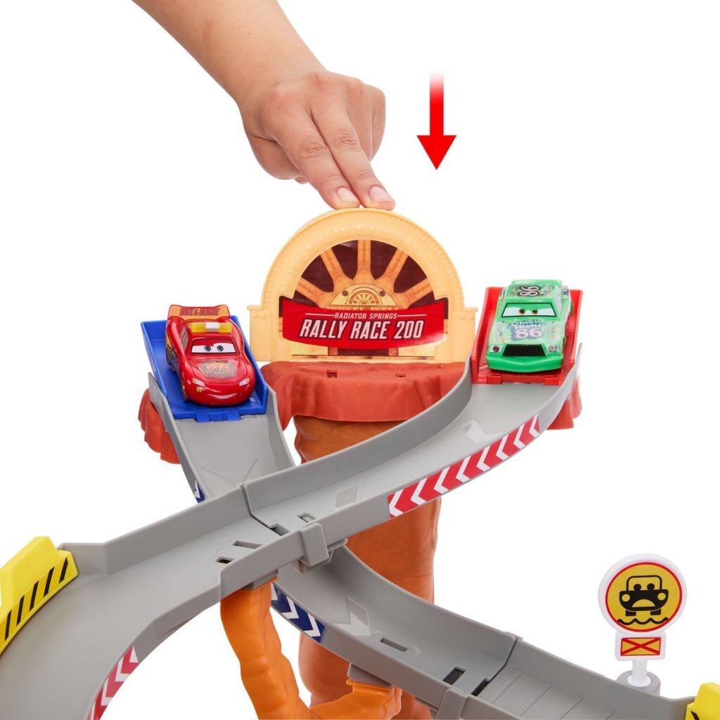 Disney Cars Playset Chick Hicks and Pit Team