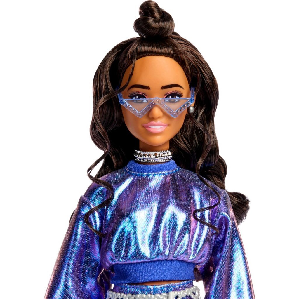 Barbie Fashion Deluxe Style Blue Sweater Doll with Accessories