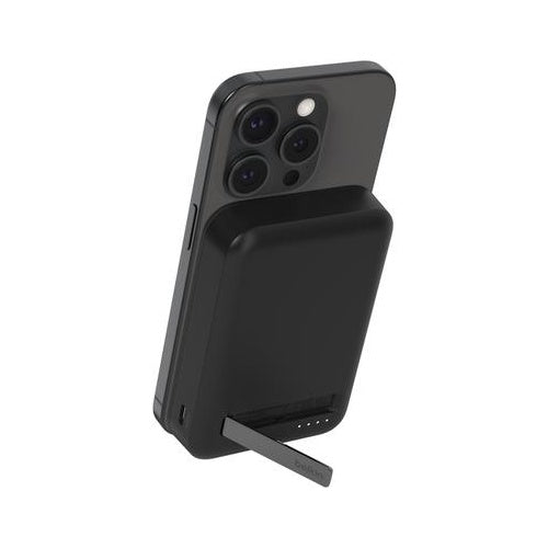 Belkin BoostCharge Pro - Induktive Power Bank - magnetisch mit Qi2 - 10000 mAh - 15 Watt - Fast Charge, PD - 2 Ausgabeanschlussstellen (magnetisch, 24 pin USB-C) - auf Kabel: USB-C - Schwarz - für Apple iPhone 12, 13, 14, 15 (BPD008BTBK) afbeelding 1