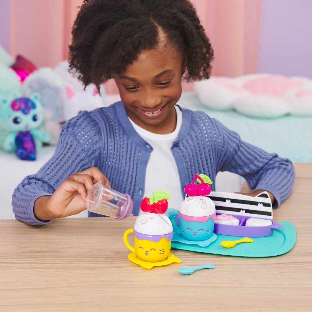 Gabby's Dollhouse Sprinkle Party Dinnerware Set with Tray and Accessories
