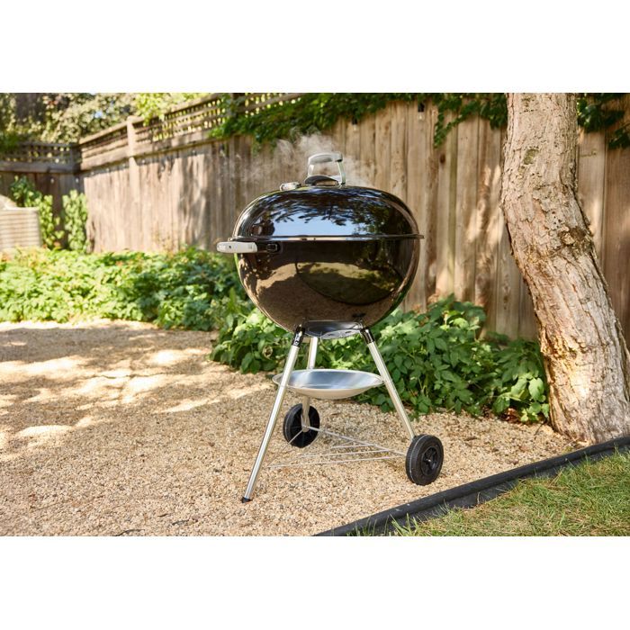 Weber Compact Kettle Charcoal Barbecue - 57 cm - Enamelled Steel - 9 Place Settings - Black