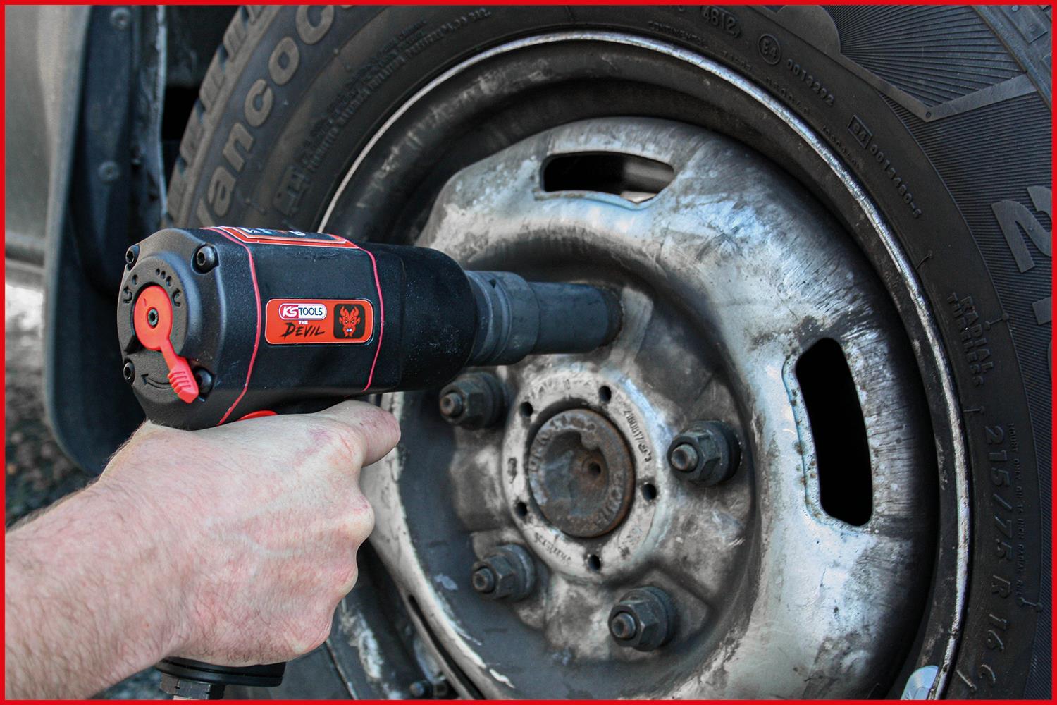 KS TOOLS Werkzeuge-Maschinen GmbH 3/4" THE DEVIL Hochleistungs-Druckluft-Schlagschrauber, 2000Nm (515.3400)