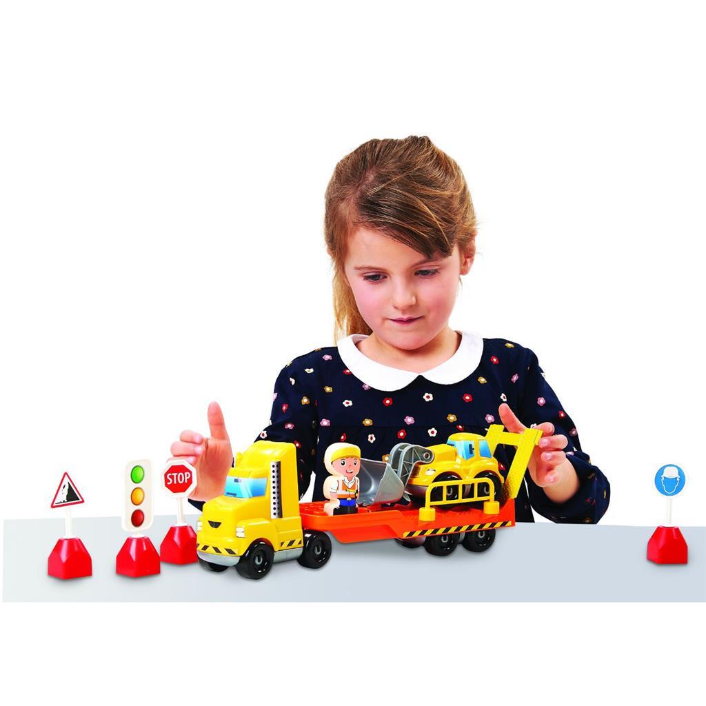Abrick Truck with Semi-trailer