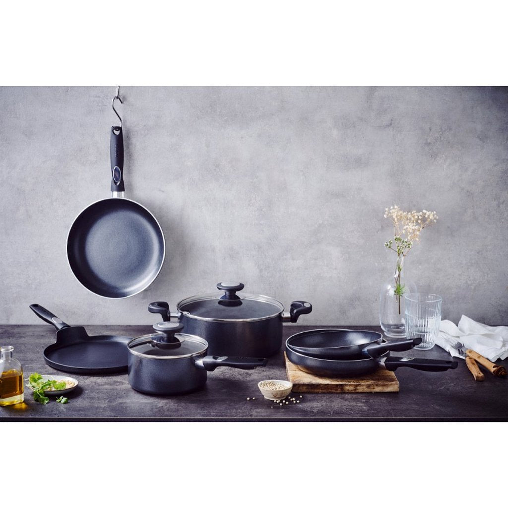 Beka Pro Induc Pancake Pan 24 cm Black - 100% PFAS-free, Ceramic Non-Stick, Induction Compatible
