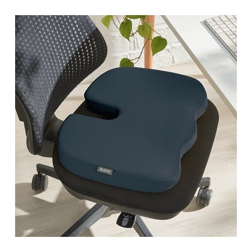 LEITZ Sitzkissen Ergo Cosy, grau ergonomisches, orthopädisches Sitzkissen, Stoffbezug - 1 Stück (5284-00-89) afbeelding 2
