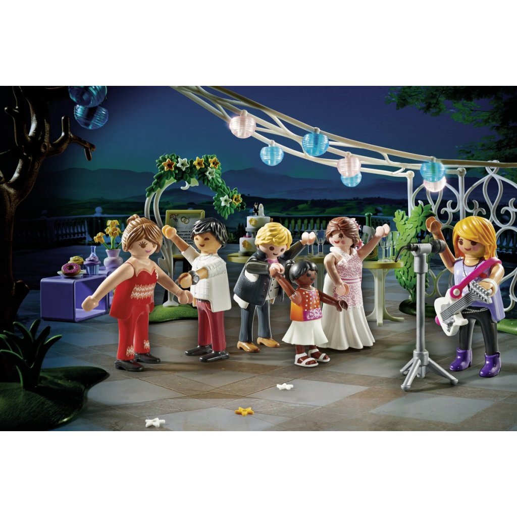 Playmobil City Life Wedding Reception 71365 - Outdoor Ceremony Playset for Ages 4+
