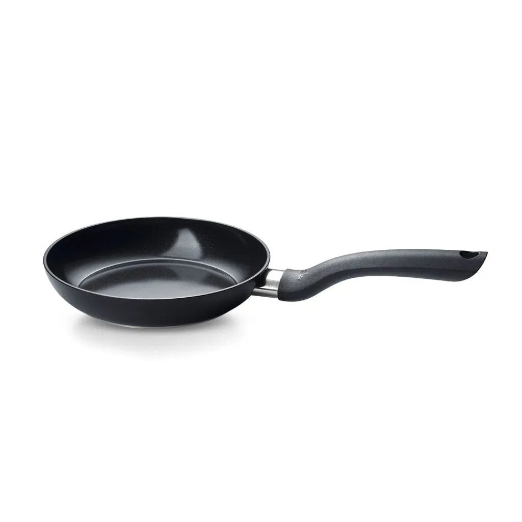 Fissler Essential Frying Pan 20 cm Black - PFAS-free, Ceramic Non-Stick - Electric, Gas, Induction