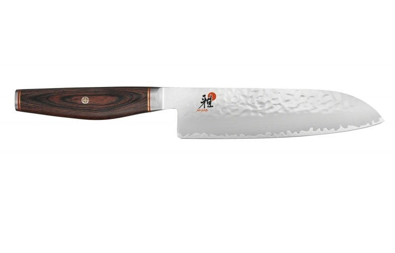 MIYABI Santoku Kochmesser, Stahl, 180 mm, silber / braun, 34074-181-0 MIYABI 6000 MCT Santoku: "Drei Tugenden", zum Schneiden von Fleisch, Fisch und Gemüse. Beidseitig abgezogene Klinge. (34074-181-0) - 4009839308079 - image 1