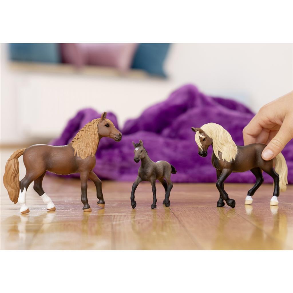 Schleich Paso Peruano Stallion
