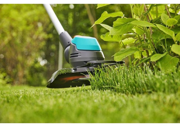 Gardena EasyCut 23/18V - Grastrimmer - schnurlos ohne Batterie - Schnittleistung: 230 mm - 2,4 kg (14700-55) afbeelding 1