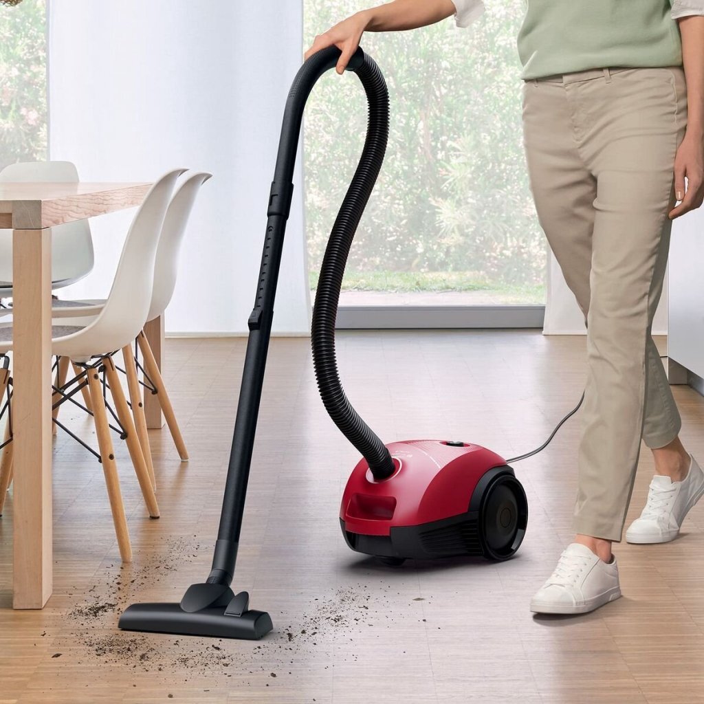 Bosch BGBS2RD1H Series 2 Vacuum Cleaner 600W Red/Black - Bagged - Compact Design