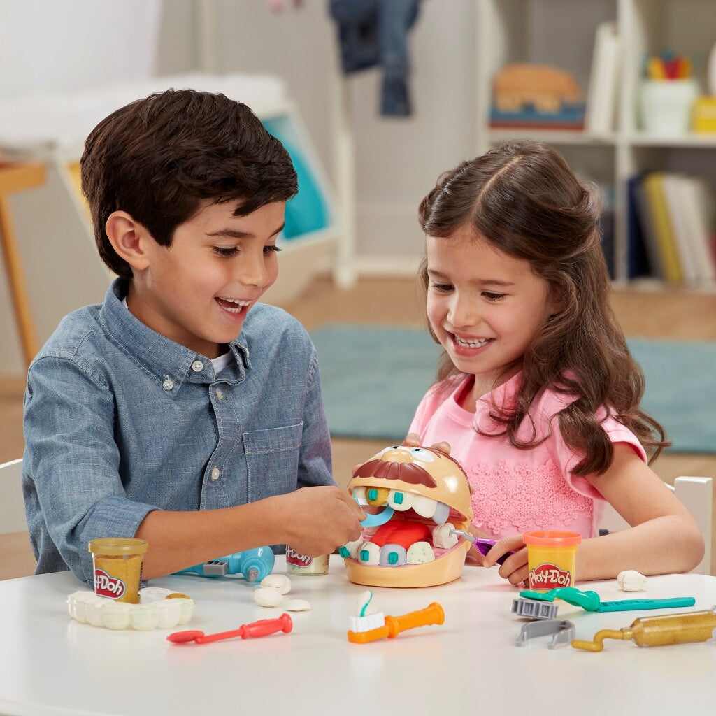 Play-Doh Top Dentist Set - Includes 8 Jars of Non-Toxic Clay