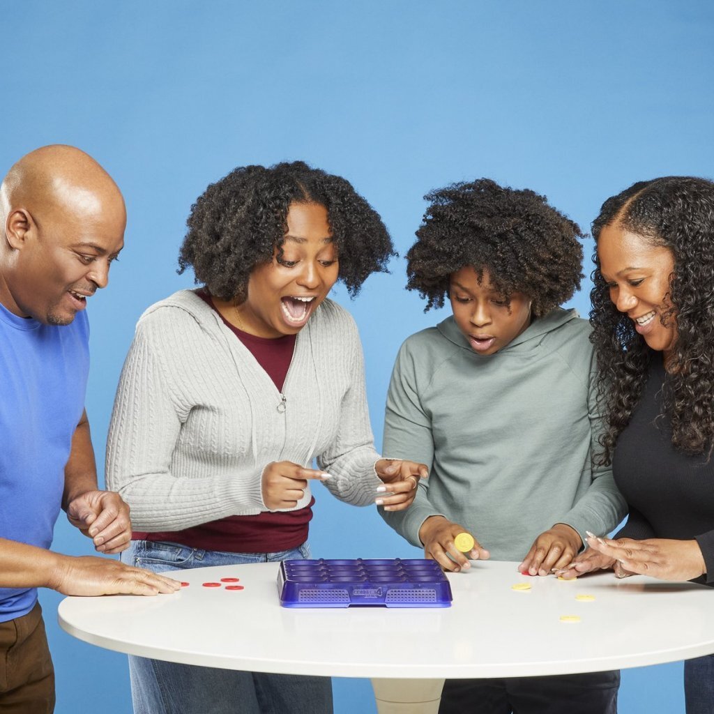Hasbro Gaming Connect Four Chaos - Fast-Paced Board Game for Kids