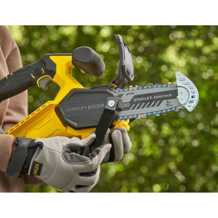 Scie d'élagage sans fil + batterie 2Ah + chargeur - Stanley Fatmax - SFMCPS415D1-QW - 18V - chaîne 15cm afbeelding 6