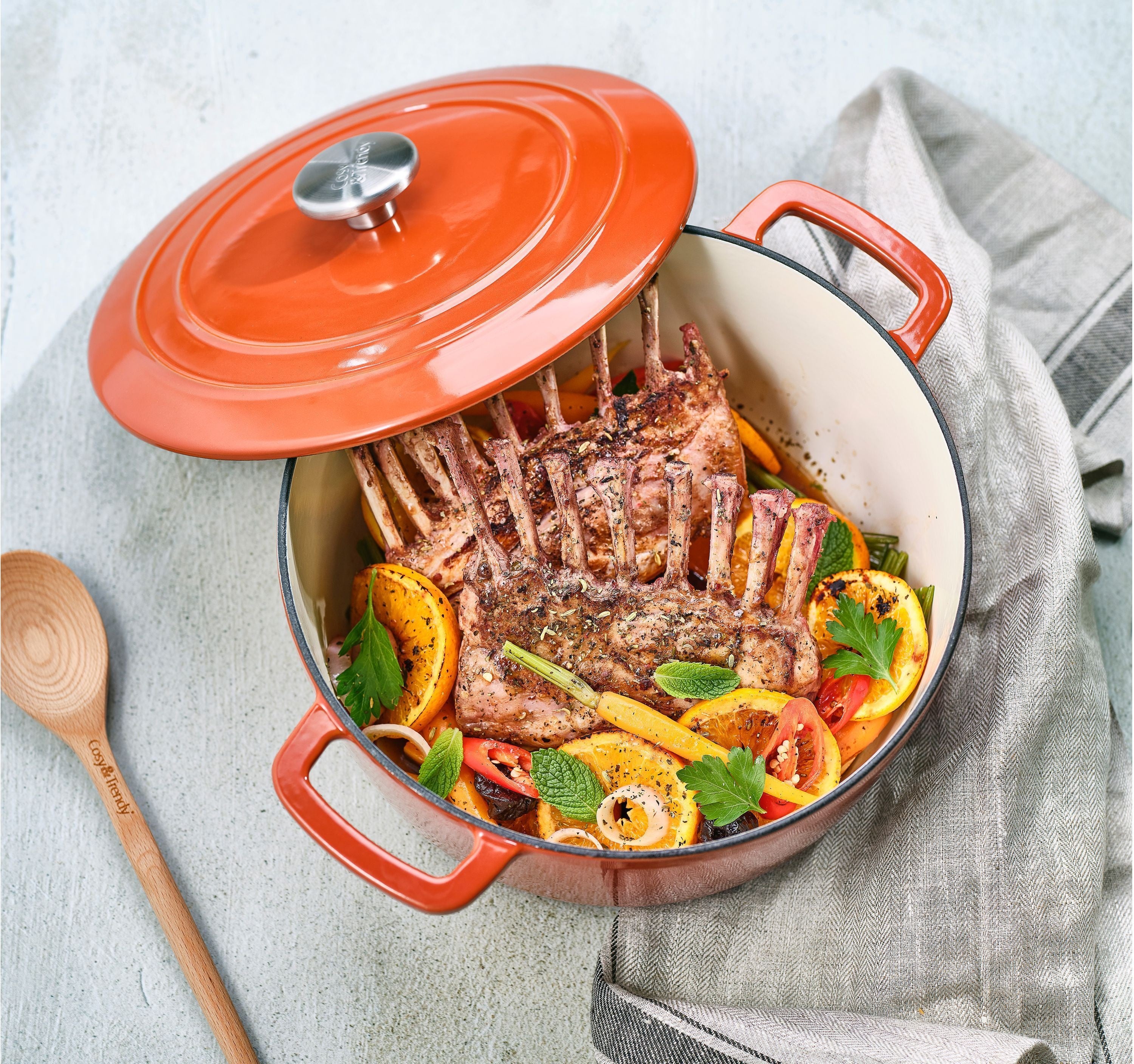 Cocotte avec couvercle - COSY & TRENDY - FONTESTIC - Fonte émaillée- Ø24 cm - 4,6 L - Tous feux dont induction - Rouille afbeelding 4