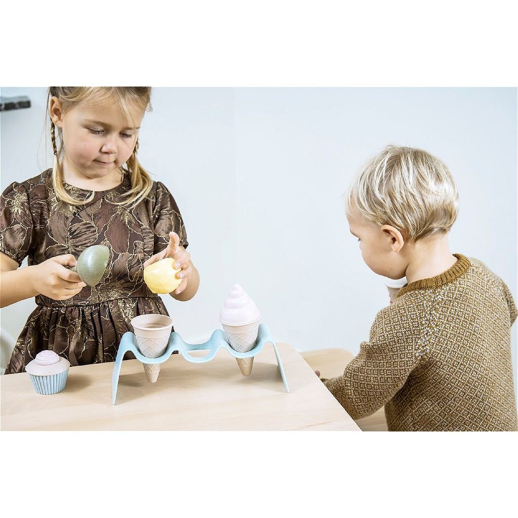 Dantoy Bioplastic Ice Cream Playset 15-Piece for Kids