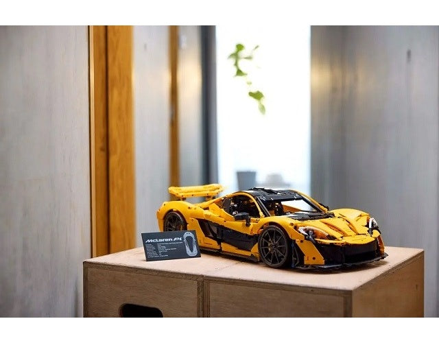 LEGO TECHNIC 42172 McLaren P1 afbeelding 4