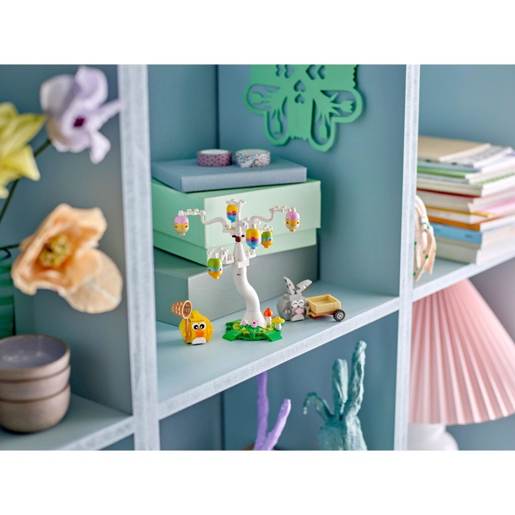 LEGO Seasons and Occasions Egg Hunt with Rabbit and Chick 40808