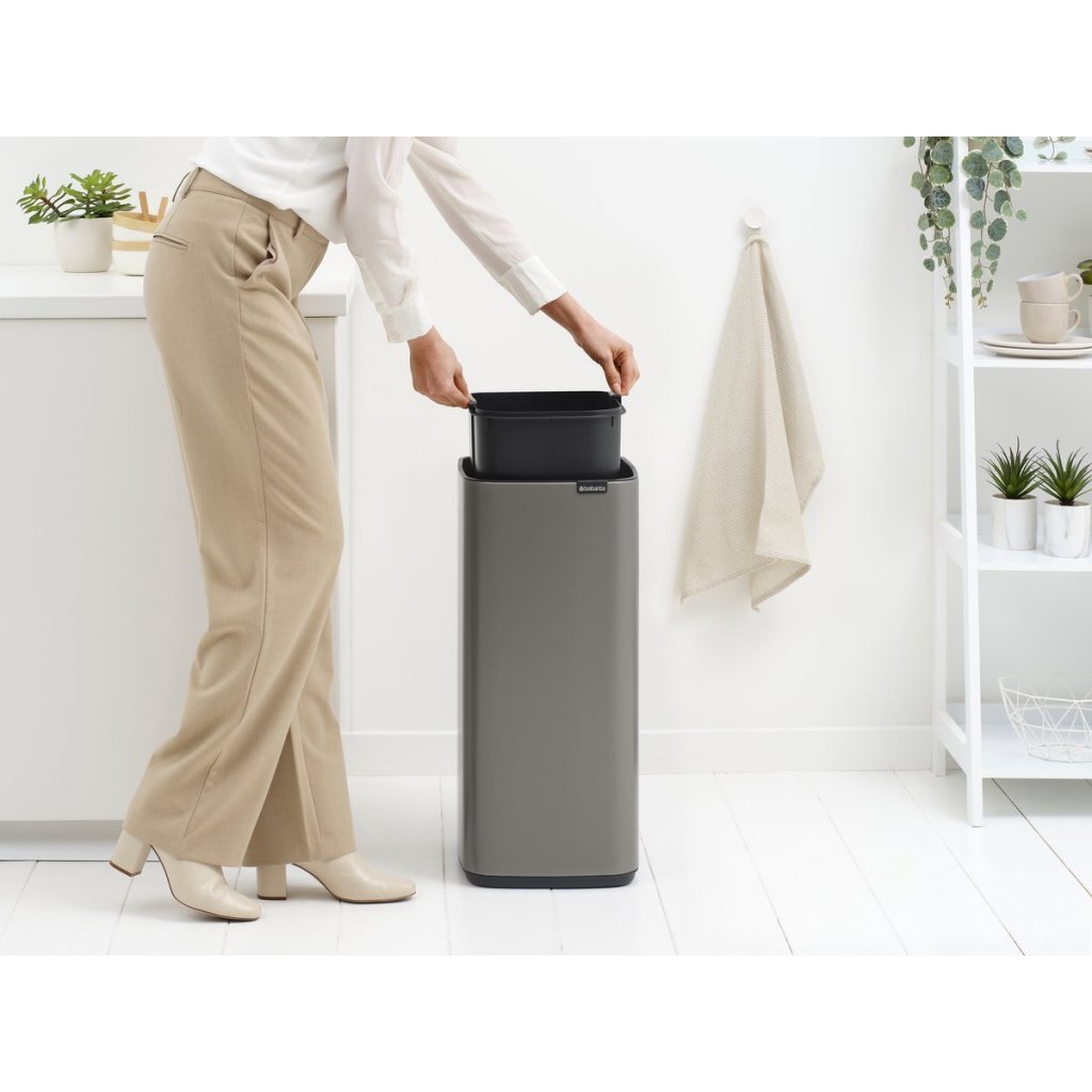 Brabantia Bo Touch Bin Waste Bin 30 L Platinum