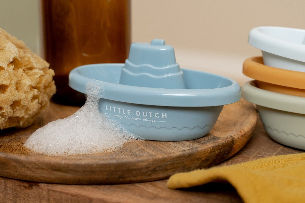 Little Dutch 4 Bath Boats Set Blue - Fun Bath Toys for Kids