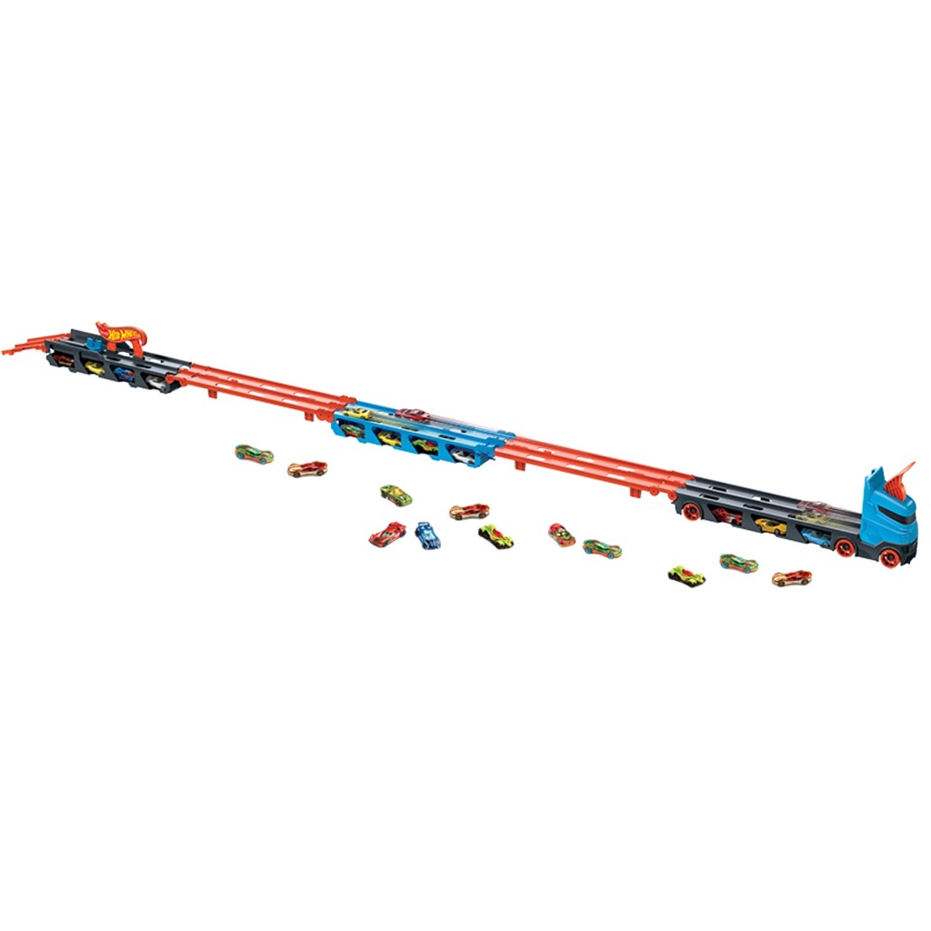 Hot Wheels Speedway Hauler + 3 Cars - For Ages 4+