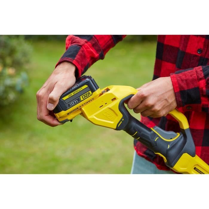 Stanley Fatmax Cordless Pole Pruner - 18V - 20 cm Chain - Up to 4.5 m - SFMCPS620M1-QW