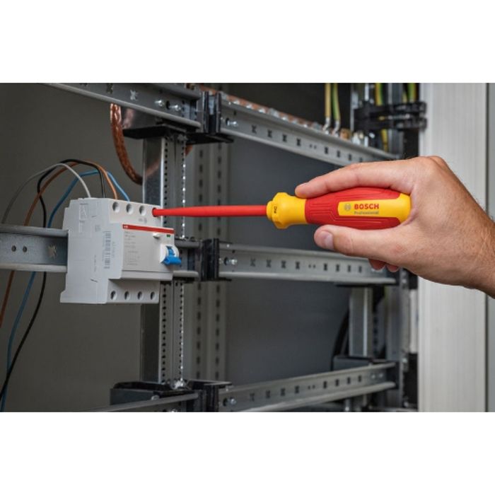 BOSCH VDE Screwdriver PH1x100 - Insulated up to 1000 V - Ergonomic Thermoplastic Elastomer Handle