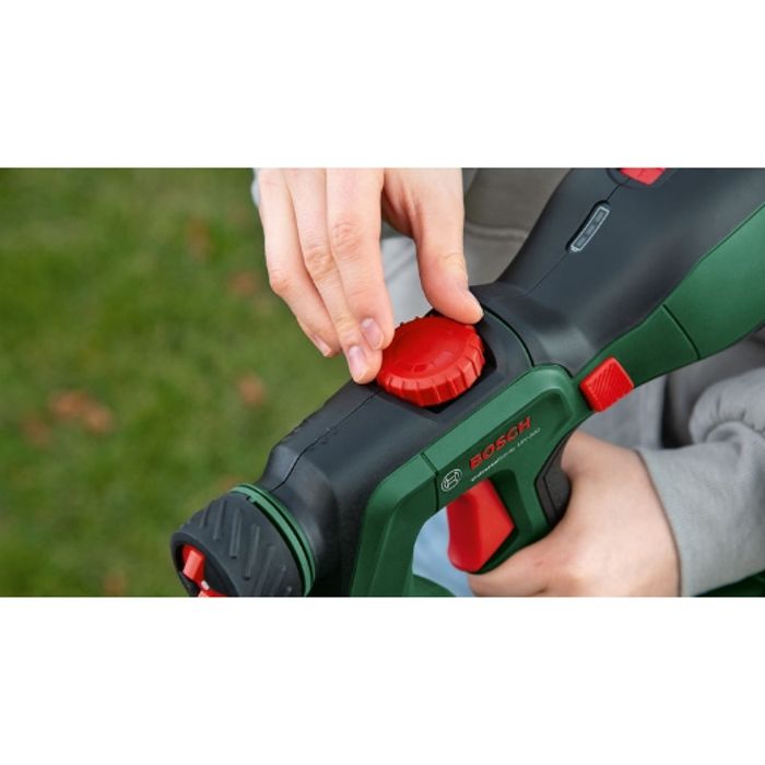 BOSCH - UniversalSpray 18V-300 Cordless Paint Sprayer