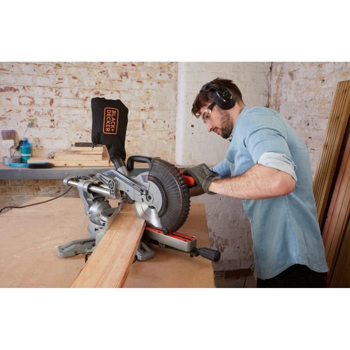 BLACK&DECKER Mitre Saw - BES700-QS - 1600W - 70 mm Cutting Depth
