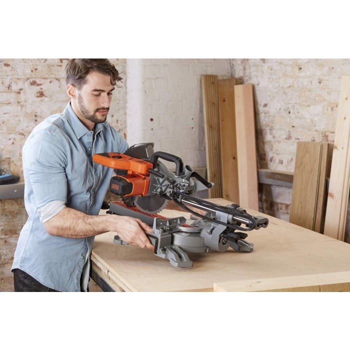 BLACK&DECKER Mitre Saw - BES700-QS - 1600W - 70 mm Cutting Depth