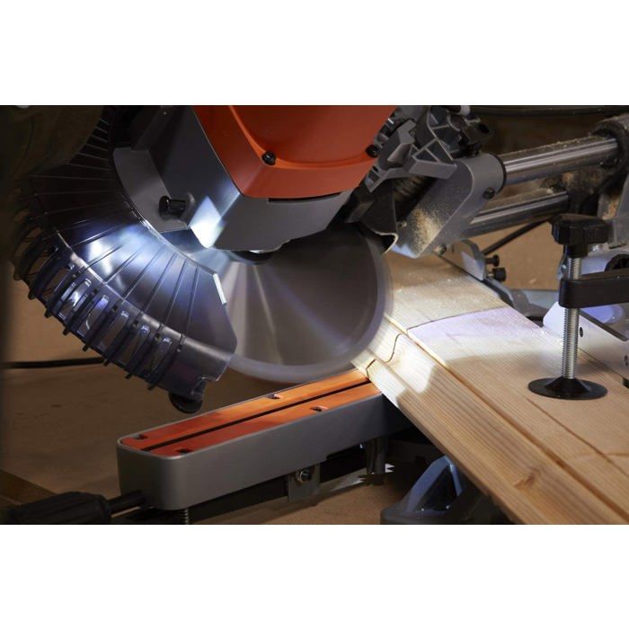 BLACK&DECKER Mitre Saw - BES700-QS - 1600W - 70 mm Cutting Depth