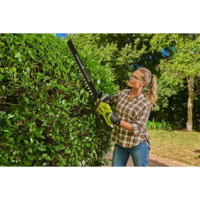 RYOBI 36V Hedge Trimmer - 60 cm Blades - 26 mm Blade Spacing - 1 x 36V 2.0Ah Battery & Charger