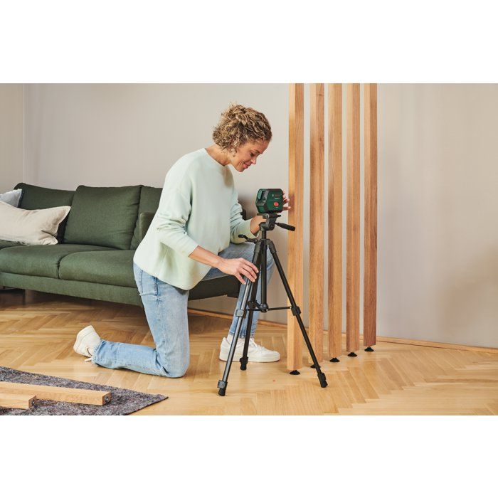 BOSCH Universal Level Laser - Includes Carrying Case and Batteries