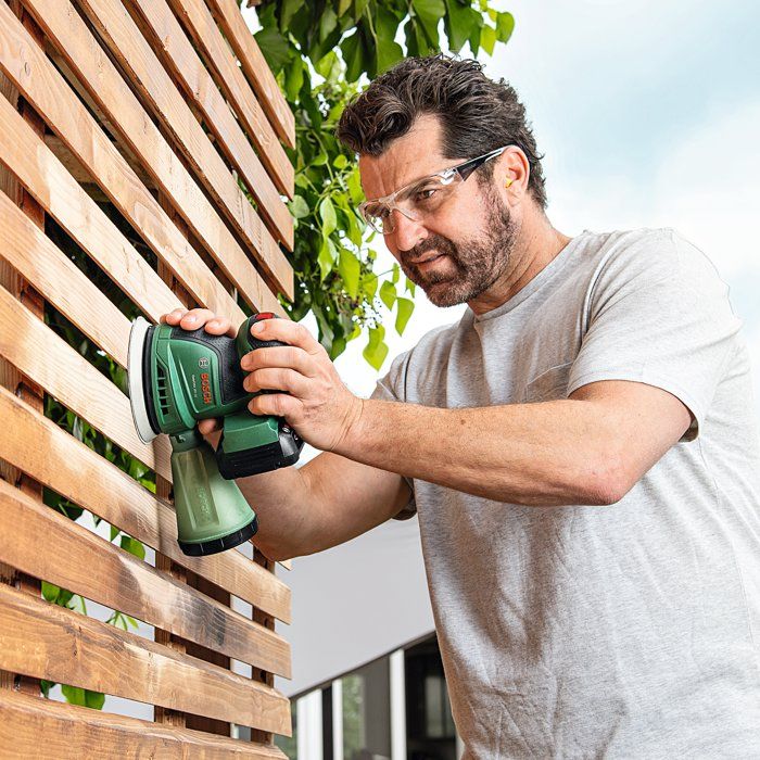 BOSCH EasyOrbit 18V-10 Cordless Random Orbit Sander - 125 mm - 1 x 2.0 Ah Battery + Charger