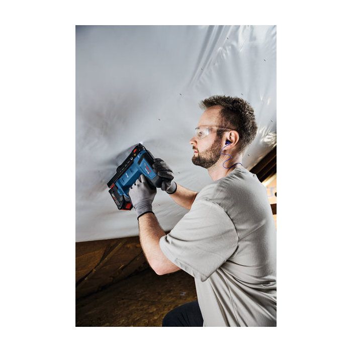 BOSCH GTH 18V-14 Wood Stapler - 18V Brushless - Staples 6-14 mm - L-BOXX