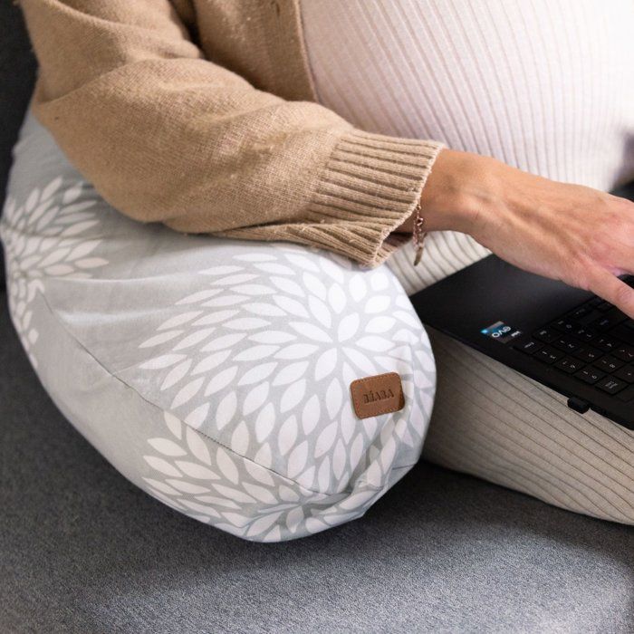BEABA Maternity Pillow - Big Flopsy™ - Flowers - Grey