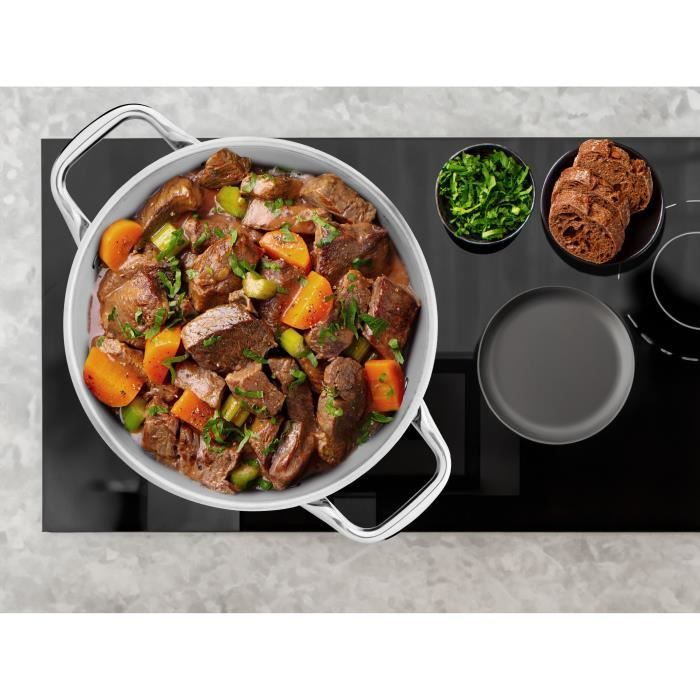 AM2513 Arthur Martin Marmite 28 cm avec couvercle  Acier Inoxydable  Tous feux dont induction