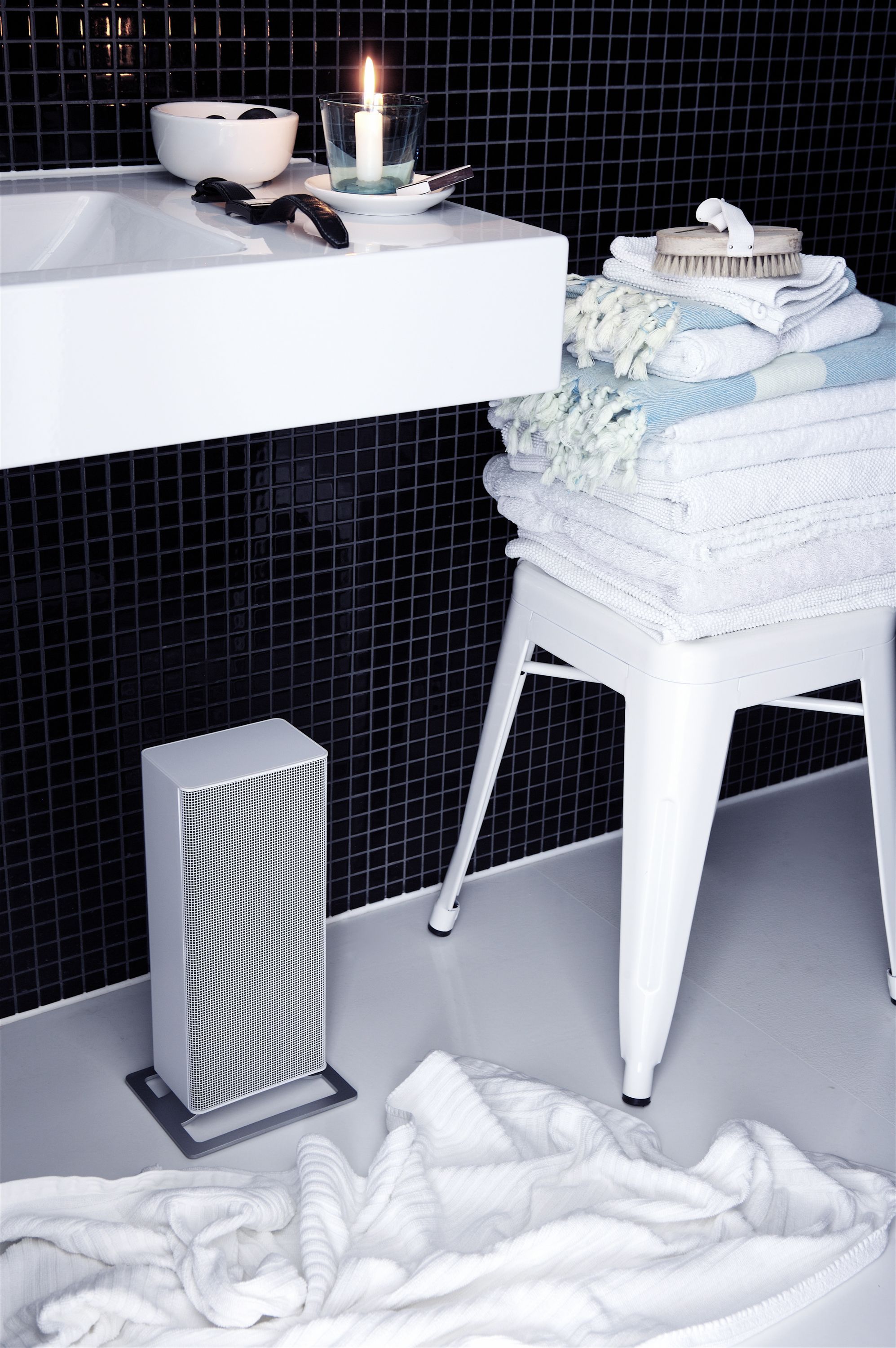 Auxiliary heater - Ceramic heater - 1000 W/ 2000 W - Stadler Form - Anna - Compact - White