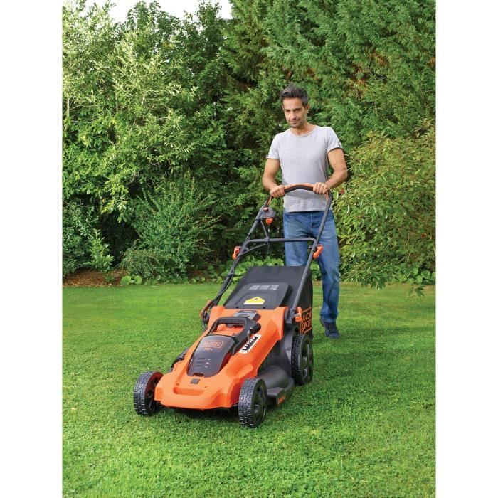 BLACK & DECKER Autosense Battery Mower 48 cm 36V 2x2Ah