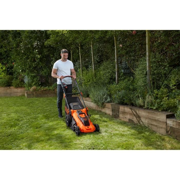 BLACK & DECKER Autosense Battery Mower 48 cm 36V 2x2Ah