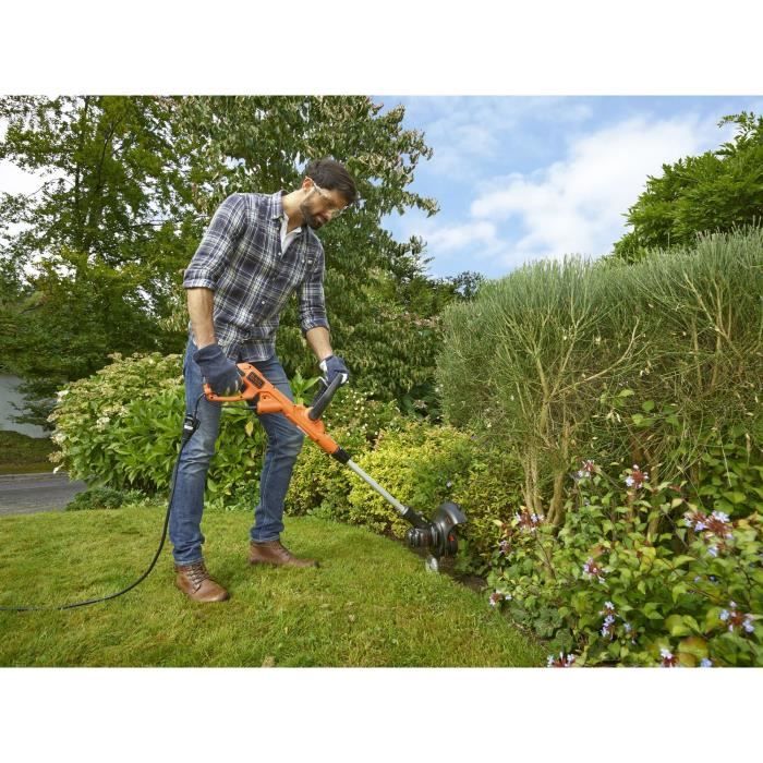 BLACK&DECKER Corded Grass Trimmer - 550W - 28 cm - BESTE628-QS
