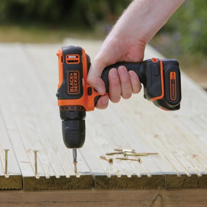 BLACK+DECKER Cordless Screwdriver 12V BDCDD12KB-QW - 2 Batteries - Charger - Case