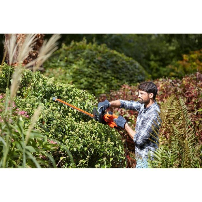BLACK+DECKER Corded Electric Hedge Trimmer - BEHTS301-QS - 500W - 50 cm Blade