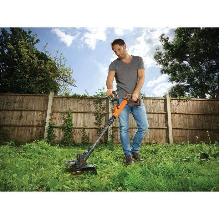 BLACK+DECKER Electric Grass Trimmer - 18V - 28 cm - With 18V Battery - 2 Speeds - 180° Pivoting Head STC1820EPC-QW