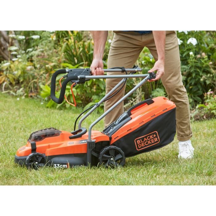 BLACK & DECKER Cordless Lawn Mower 33 cm LITHIUM 18V - 2.5Ah - BCMW3318N-XJ