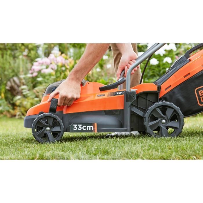 BLACK & DECKER Cordless Lawn Mower 33 cm LITHIUM 18V - 2.5Ah - BCMW3318N-XJ