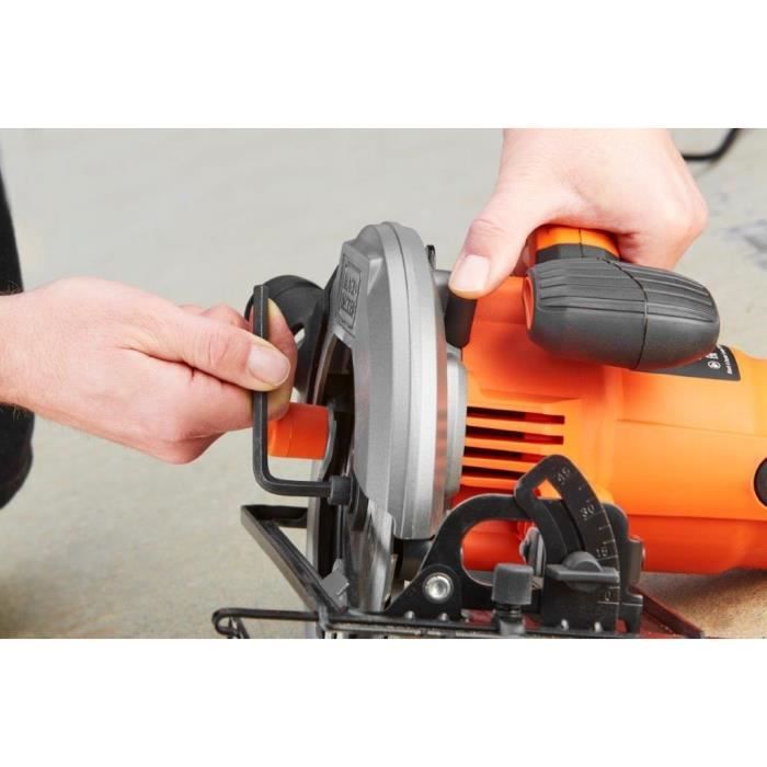 BLACK & DECKER CS1550-QS Circular Saw - 1500W